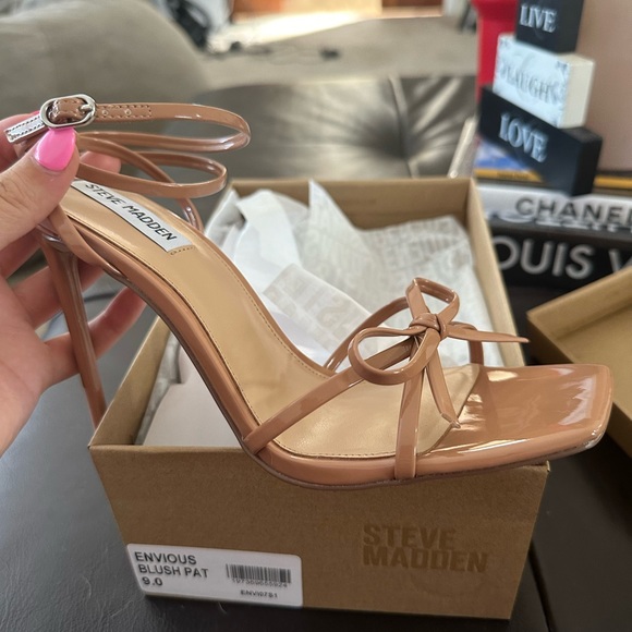 Brand New steve Madden heels - Picture 4 of 4